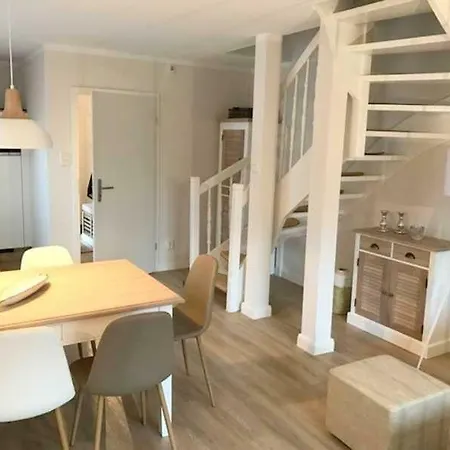 Wiesenstrasse * 青斯特